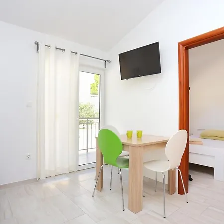 With Parking Space Stanici, Omis - 17894 Apartamento Stanici